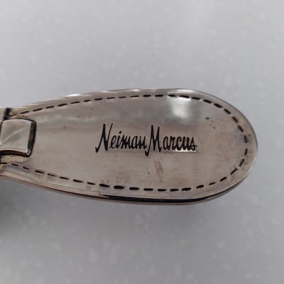 Vintage Neiman Marcus Cake Knife - Picture 5 of 6